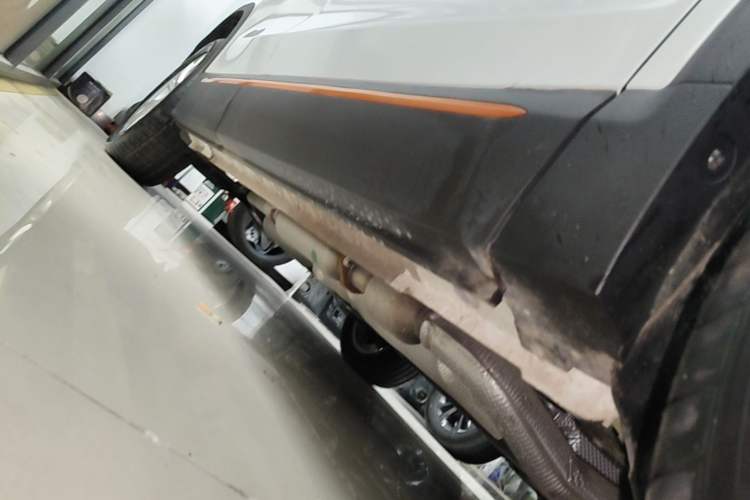 Used Skyworth HT-i 2022 1.5L PHEV 115KM Smart Drive Edition Right Side Sill