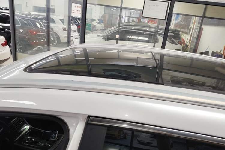 Used Skyworth HT-i 2022 1.5L PHEV 115KM Smart Drive Edition Roof