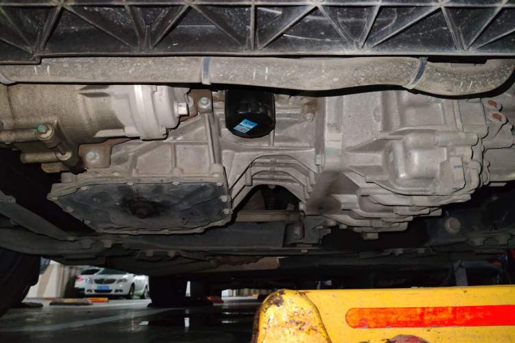 Used Skyworth HT-i 2023 1.5L PHEV 115KM ZhiLong Version Chassis Front