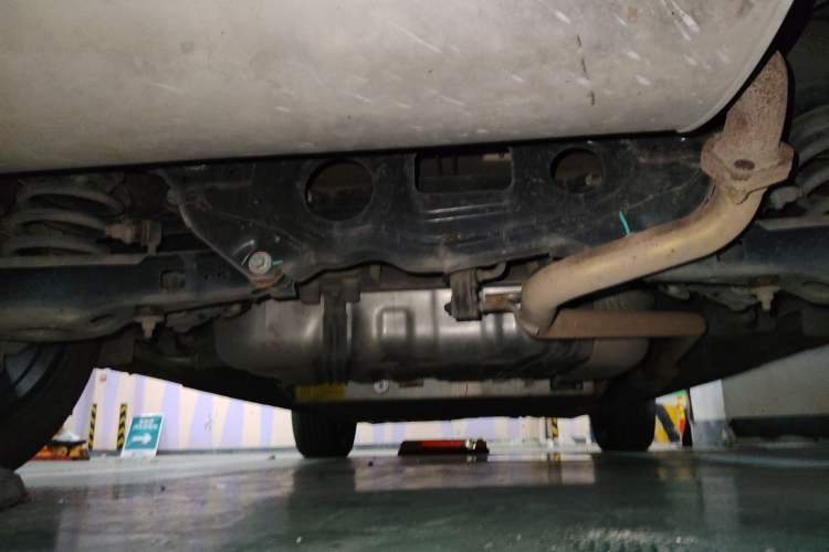 Used Skyworth HT-i 2023 1.5L PHEV 115KM ZhiLong Version Chassis Rear
