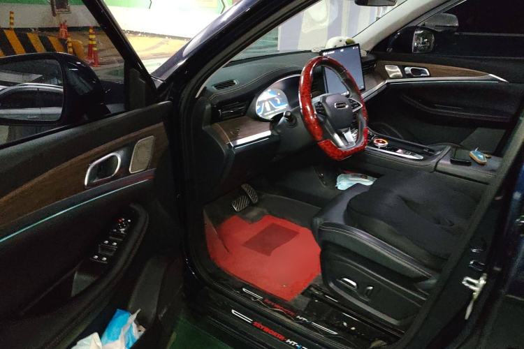 Used Skyworth HT-i 2023 1.5L PHEV 115KM ZhiLong Version Driver Seat