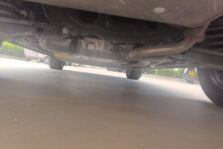 Used Skyworth HT-i 2023 1.5L PHEV 115KM ZhiLong Version Chassis Rear