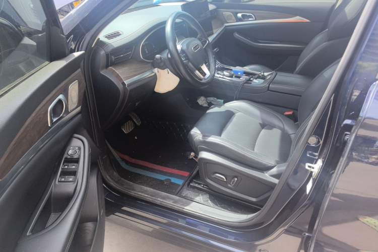 Used Skyworth HT-i 2023 1.5L PHEV 115KM ZhiLong Version Driver Seat