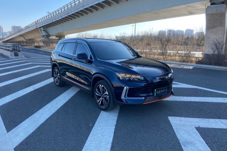 Used Skyworth HT-i 2023 1.5L PHEV 115KM ZhiLong Version Exterior 2