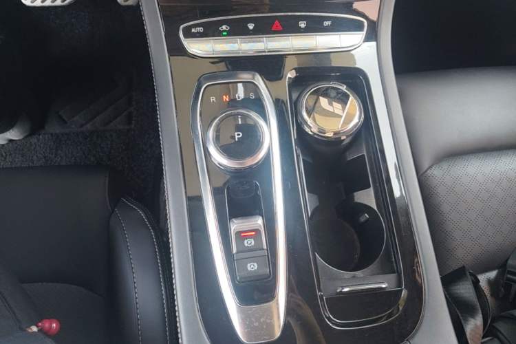 Used Skyworth HT-i 2023 AIR model Gear Lever