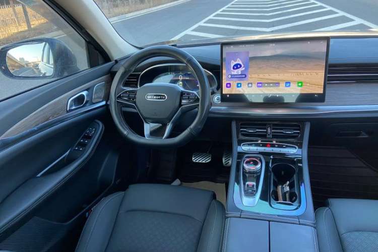 Used Skyworth HT-i 2023 1.5L PHEV 115KM ZhiLong Version Interior 1