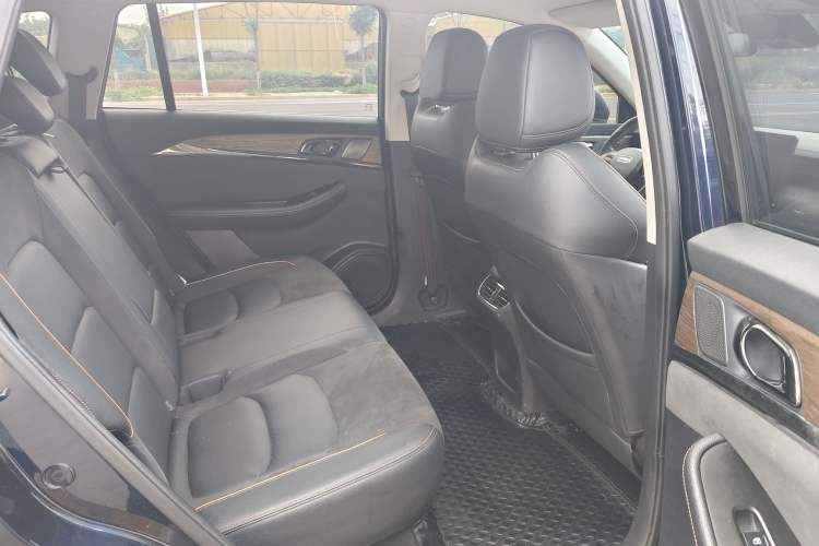 Used Skyworth HT-i 2023 AIR model Interior 5