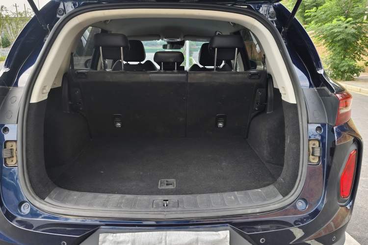 Used Skyworth HT-i 2023 AIR model Interior 6
