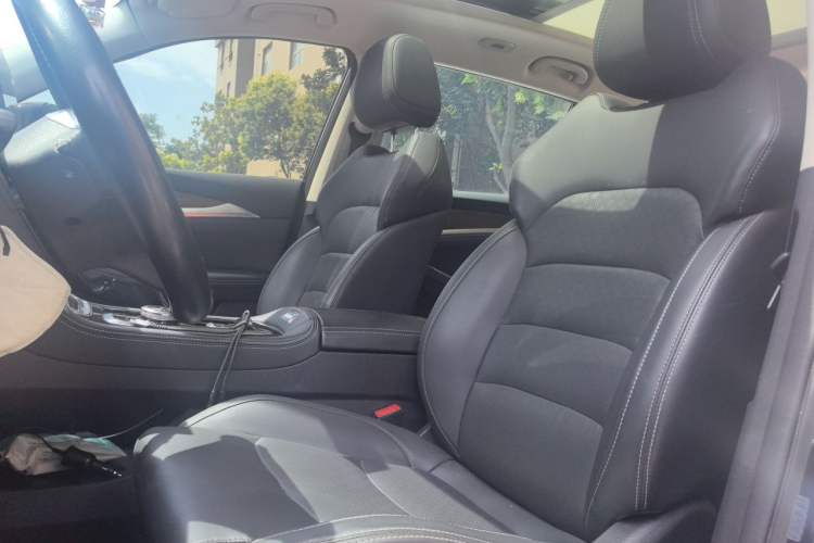 Used Skyworth HT-i 2023 1.5L PHEV 115KM ZhiLong Version Left Front Seat