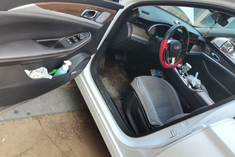 Used Skyworth HT-i 2023 AIR model Driver Seat