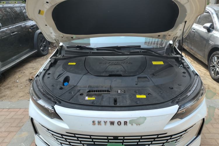 Used Skyworth HT-i 2023 AIR model Engine Bay