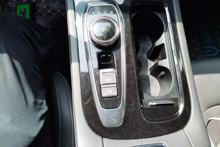 Used Skyworth HT-i 2023 AIR model Gear Lever
