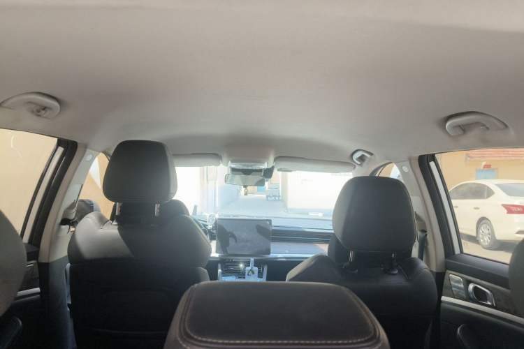 Used Skyworth HT-i 2023 AIR model Headliner
