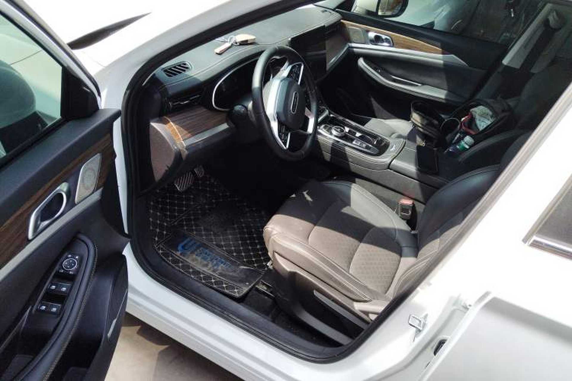 Used Skyworth HT-i 2023 AIR model Interior 3