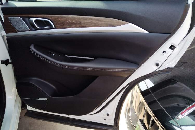 Used Skyworth HT-i 2023 AIR model Interior 6