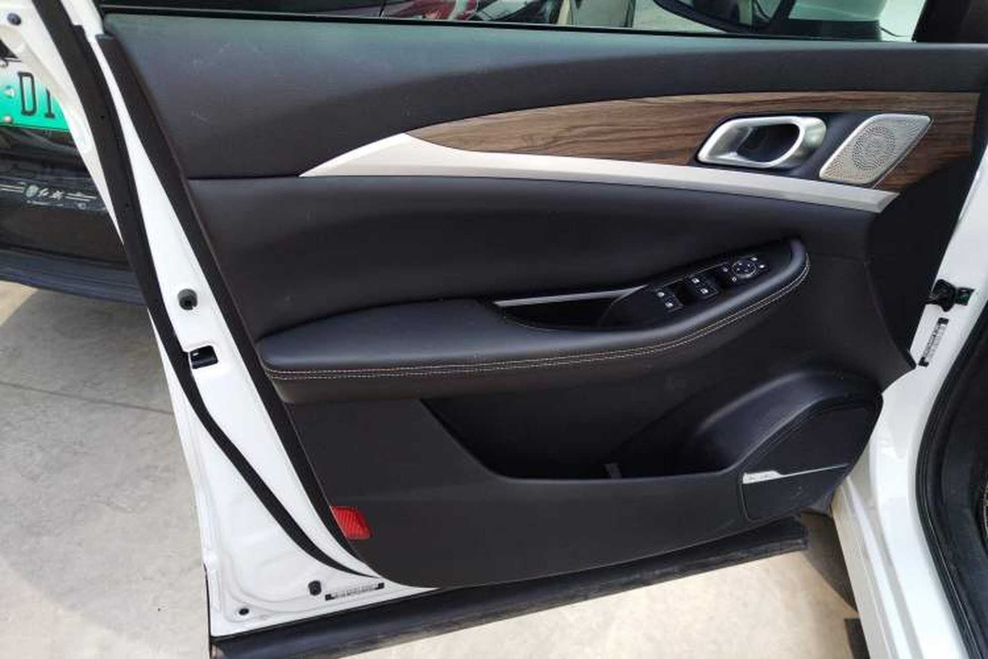 Used Skyworth HT-i 2023 AIR model Interior 7
