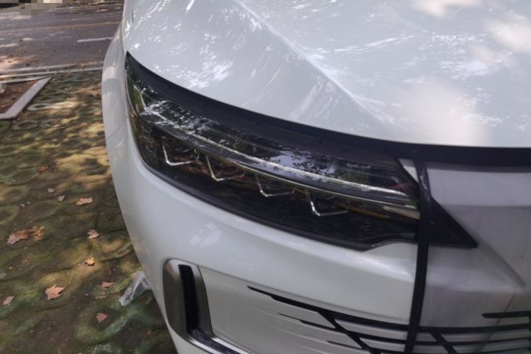 Used Skyworth HT-i 2023 AIR model Right Front Headlight