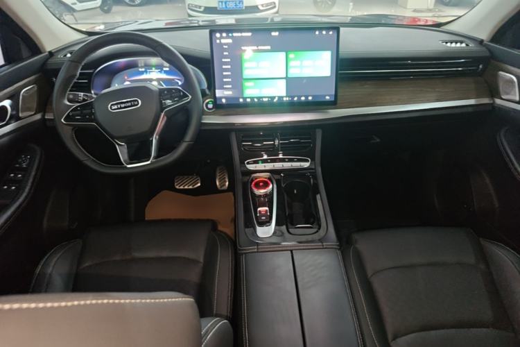 Used Skyworth HT-i 2024 1.5L PHEV 115KM Prestige Edition Center Console