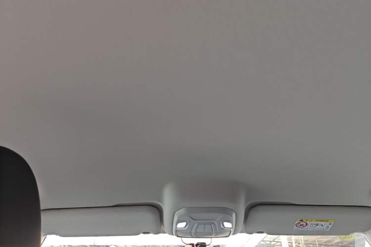 Used Skyworth HT-i 2024 1.5L PHEV 115KM Prestige Edition Headliner