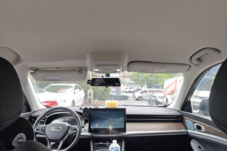 Used Skyworth HT-i 2024 Struggle Edition Headliner