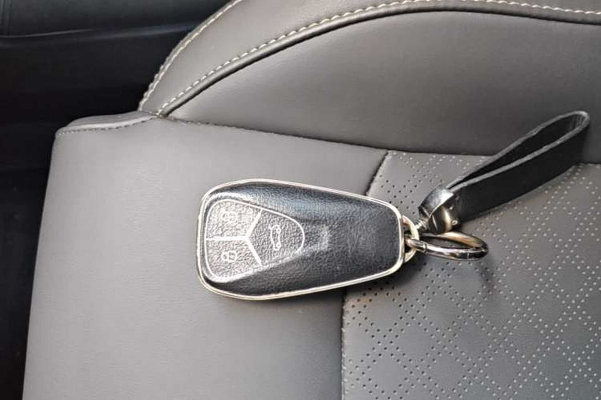 Used Skyworth HT-i 2024 1.5L PHEV 115KM Prestige Edition Interior 1