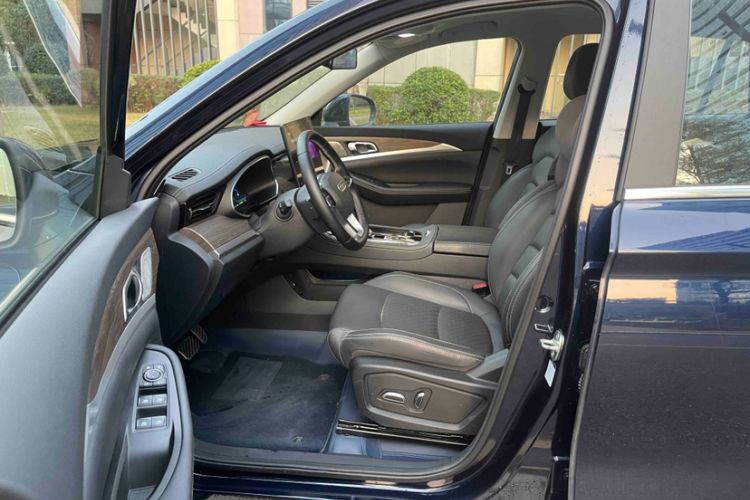 Used Skyworth HT-i 2024 1.5L PHEV 115KM Prestige Edition Interior 4