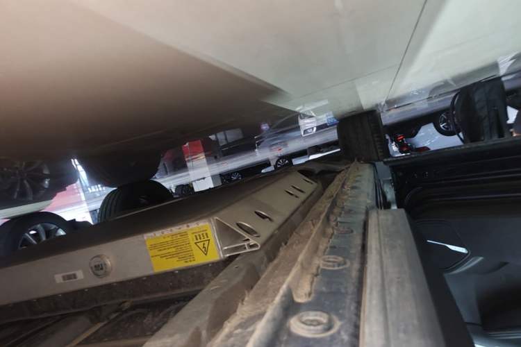 Used Skyworth HT-i 2024 1.5L PHEV 115KM Prestige Edition Left Side Sill