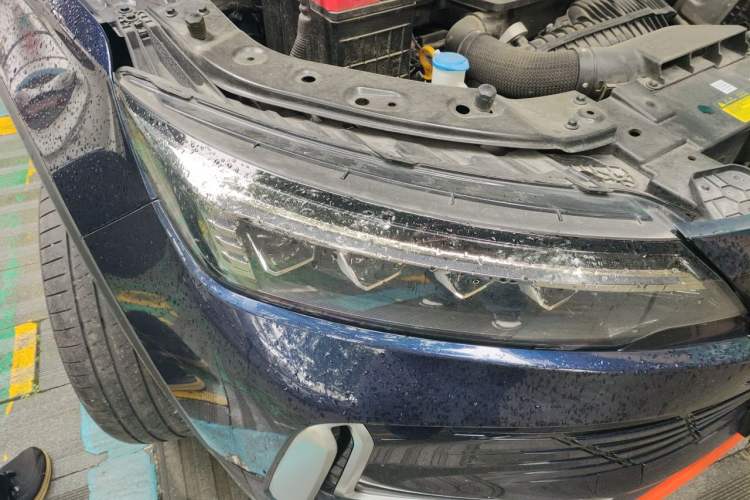 Used Skyworth HT-i 2024 1.5L PHEV 115KM V9 Right Front Headlight