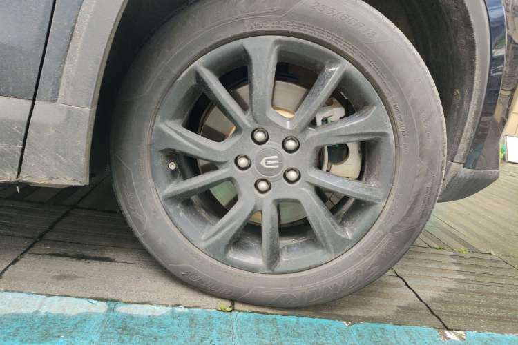 Used Skyworth HT-i 2024 1.5L PHEV 115KM V9 Right Front Wheel Hub