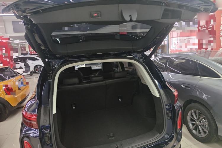 Used Skyworth HT-i 2024 1.5L PHEV 115KM Prestige Edition Trunk