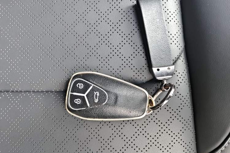 Used Skyworth HT-i 2024 1.5L PHEV 115KM Prestige Edition Vehicle Key