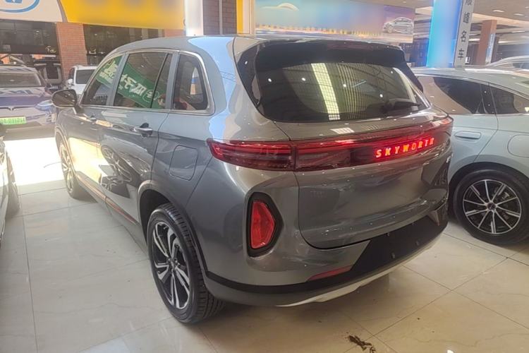 Used Skyworth HT-i 2024 1.5L PHEV 115KM ZhiLong Edition Exterior 2