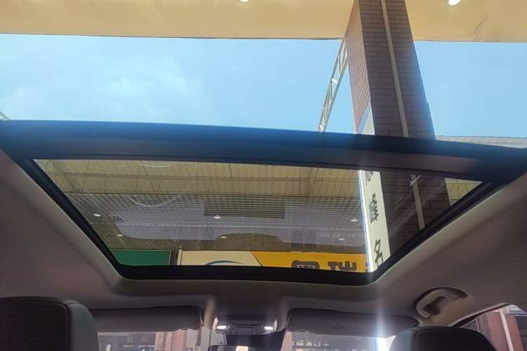 Used Skyworth HT-i 2024 1.5L PHEV 115KM ZhiLong Edition Headliner