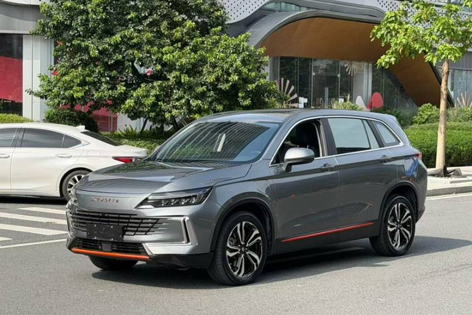 Skyworth HT-i 2024