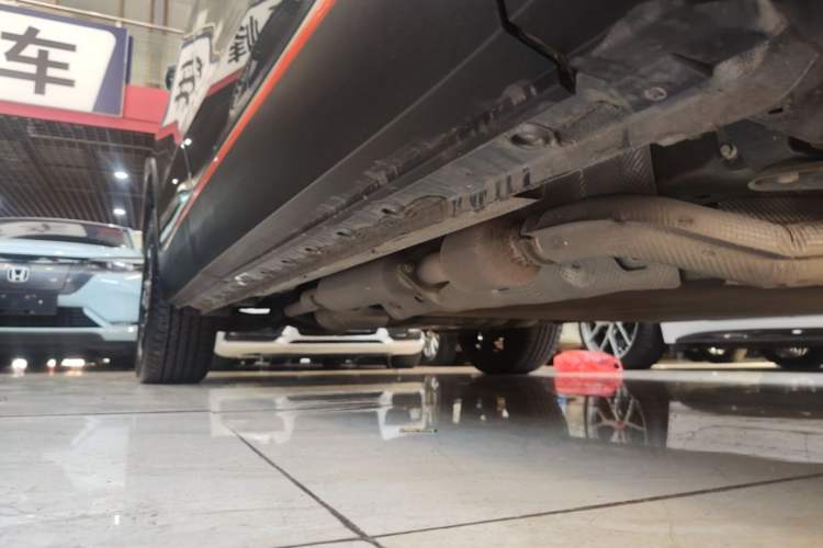 Used Skyworth HT-i 2024 1.5L PHEV 115KM ZhiLong Edition Right Side Sill