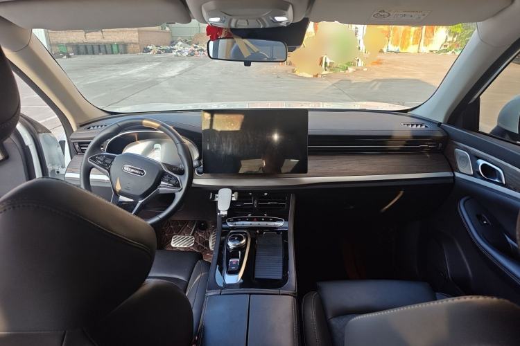 Used Skyworth HT-i 2024 1.5L PHEV 115KM Huiyao Edition Center Console