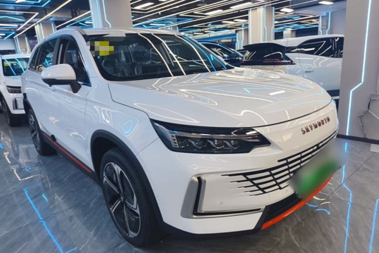 Used Skyworth HT-i 2024 1.5L PHEV 115KM Taidao Edition Front Right 45 Deg
