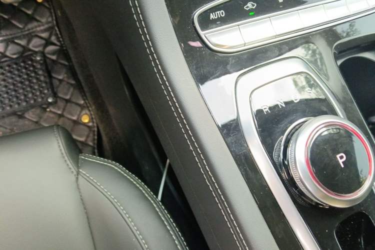 Used Skyworth HT-i 2024 Struggle Edition Gear Lever