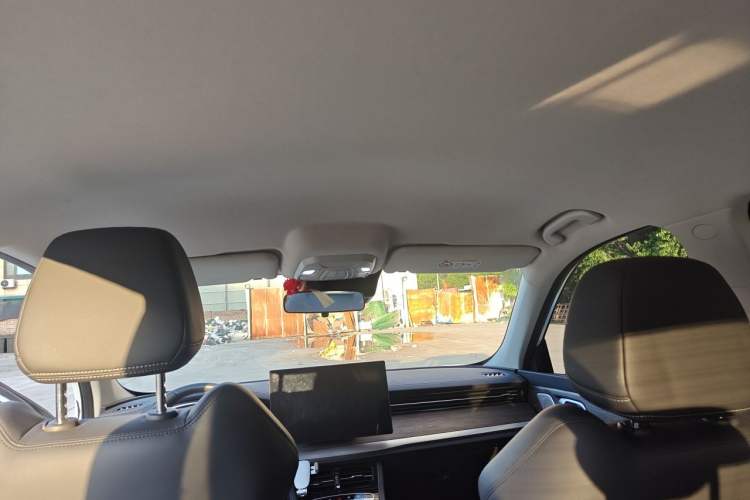 Used Skyworth HT-i 2024 1.5L PHEV 115KM Huiyao Edition Headliner