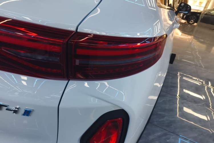 Used Skyworth HT-i 2024 1.5L PHEV 115KM Taidao Edition Right Rear Taillight