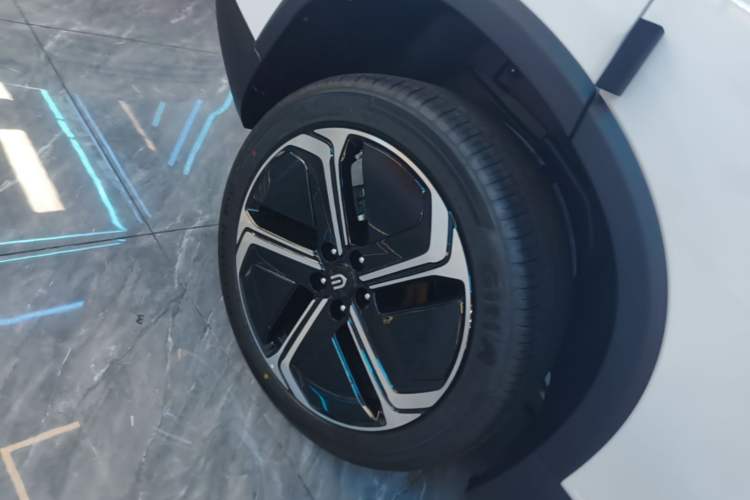 Used Skyworth HT-i 2024 1.5L PHEV 115KM Taidao Edition Right Rear Wheel Hub