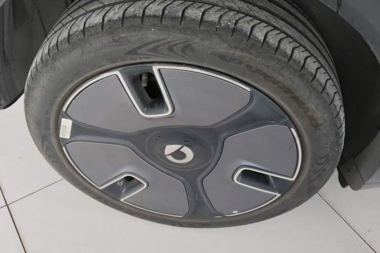 Used smart #1 2022 Premium Edition Right Rear Wheel Hub