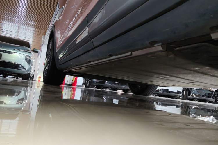 Used smart #1 2022 Premium Edition Left Side Sill