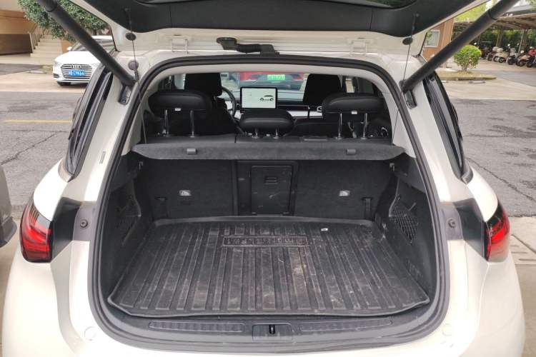 Used smart #1 2022 Premium Edition Trunk