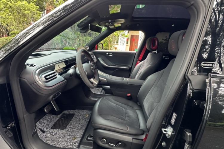 Used smart #1 2022 BRABUS Performance Edition Left Front Seat