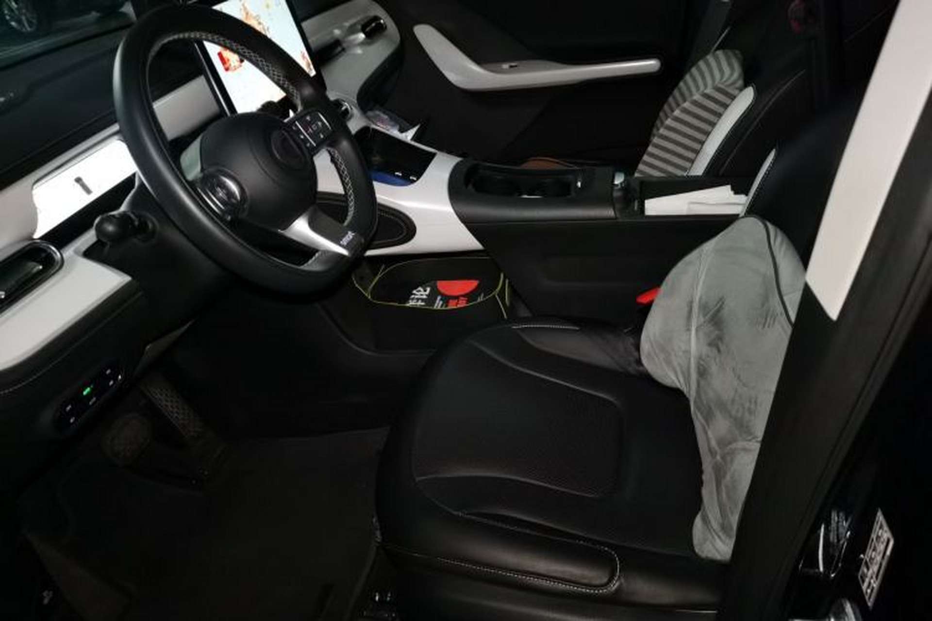 Used smart #1 2022 Pulse Heartbeat Edition Left Front Seat