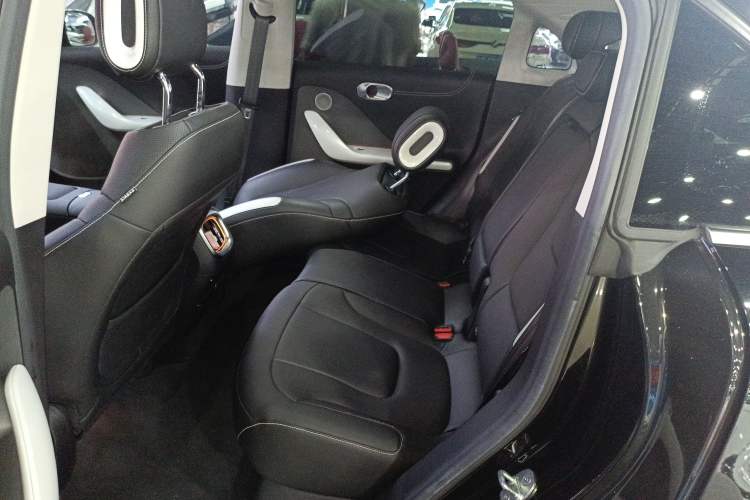 Used smart #1 2022 Pulse Heartbeat Edition Left Rear Seat