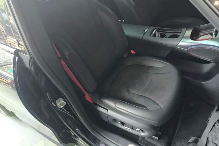 Used smart #1 2022 BRABUS Performance Edition Right Front Seat