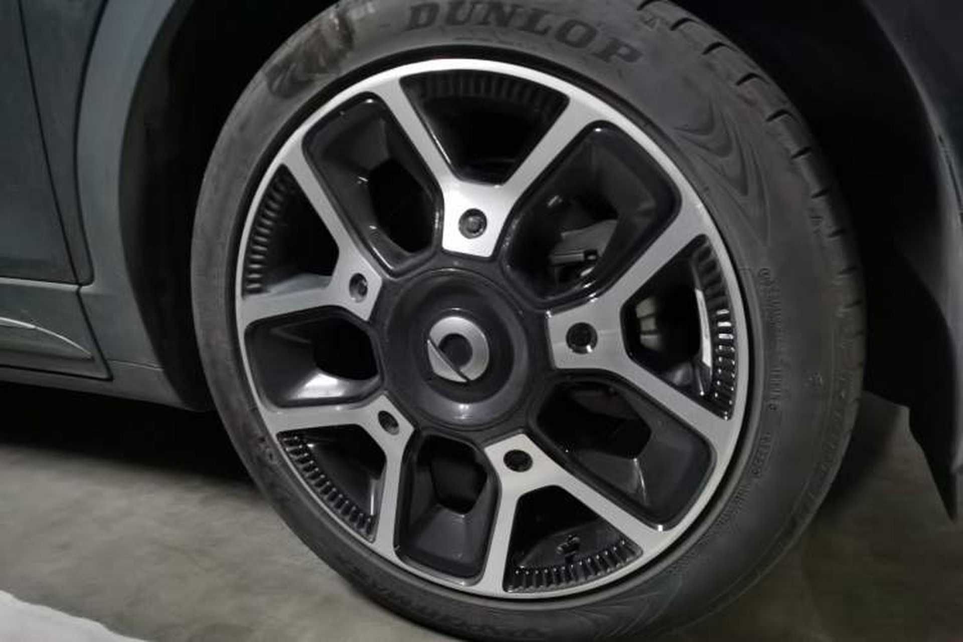 Used smart #1 2022 Pulse Heartbeat Edition Right Front Wheel Hub