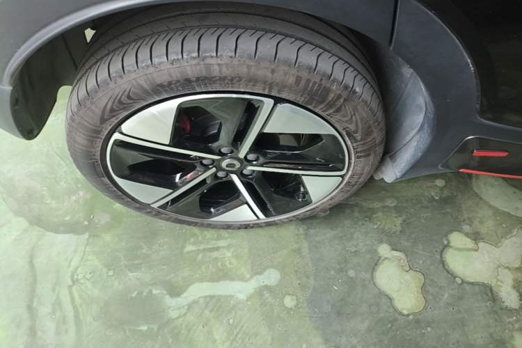 Used smart #1 2022 BRABUS Performance Edition Right Rear Wheel Hub